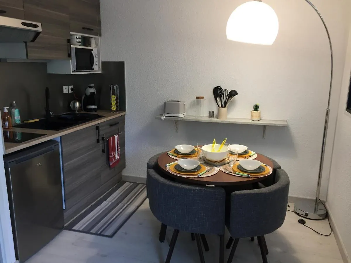 Le Beout Apartment Lourdes 0*,