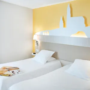3* Hotel Saint Sauveur